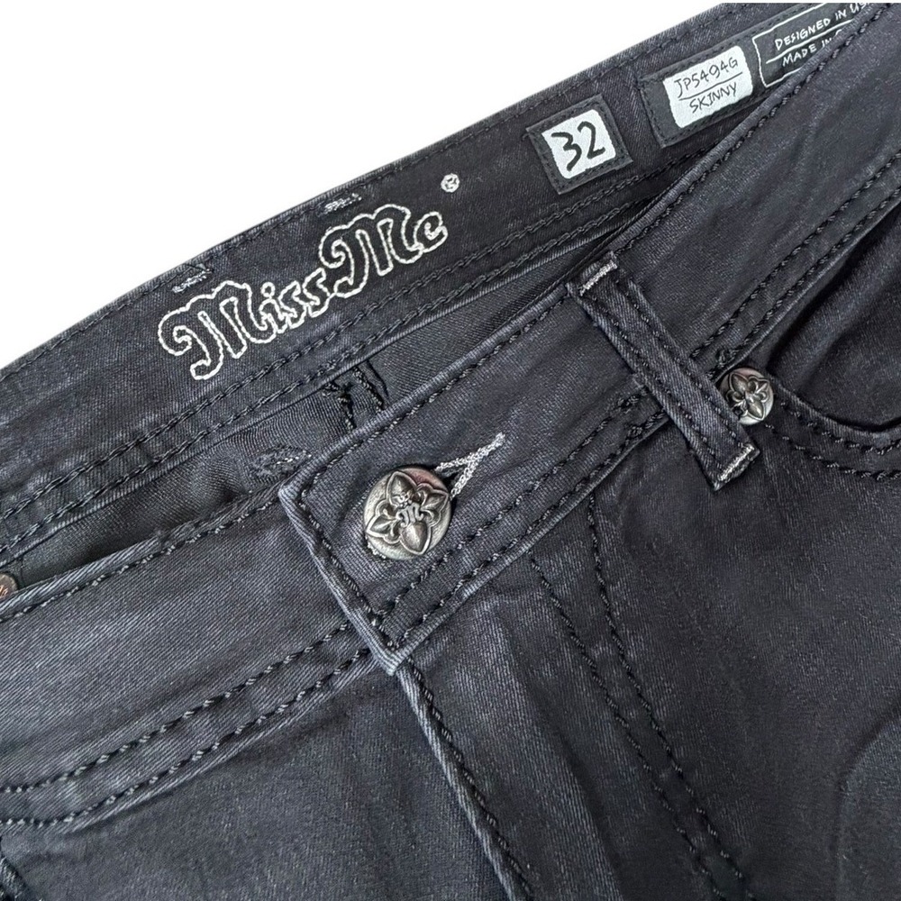 Miss Me Black Skinny Jeans Embroidered Cross Rhinestone Stretch Womens 32 - Picture 3 of 10